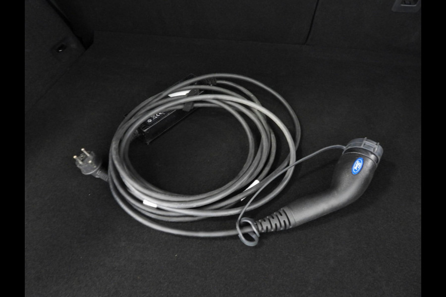 Ford Kuga 2.5 PHEV Plug-In Vignale TREKH./LEER/HEAD-UP/B&O/LED/20"LMV!