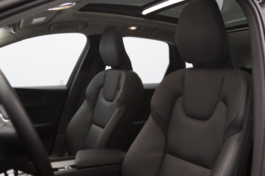 Volvo XC60 2.0 T8 AWD 456 PK Ultra Bright PHEV, Panoramadak, Head-Up, 4X Stoelverwarming, Leder