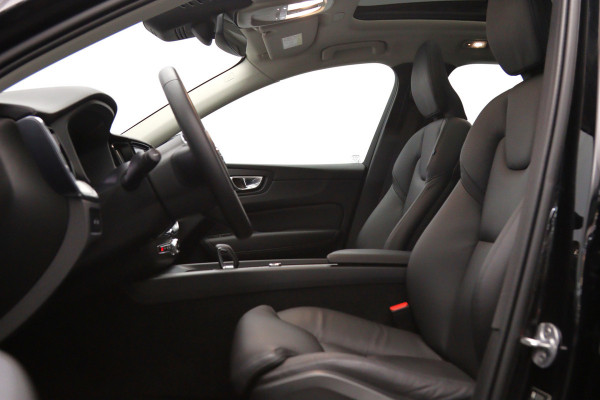 Volvo XC60 2.0 T8 AWD 456 PK Ultra Bright PHEV, Panoramadak, Head-Up, 4X Stoelverwarming, Leder