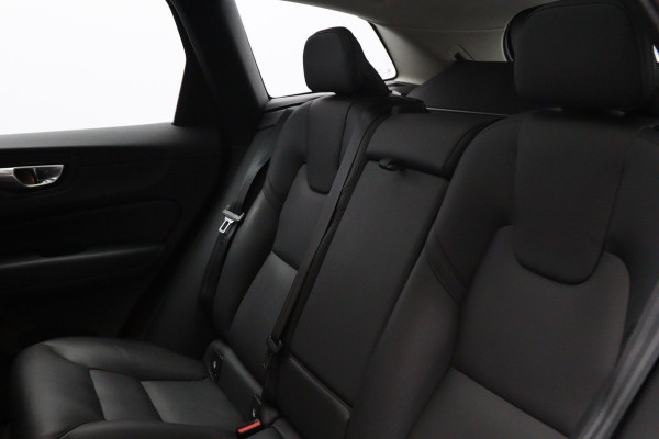 Volvo XC60 2.0 T8 AWD 456 PK Ultra Bright PHEV, Panoramadak, Head-Up, 4X Stoelverwarming, Leder