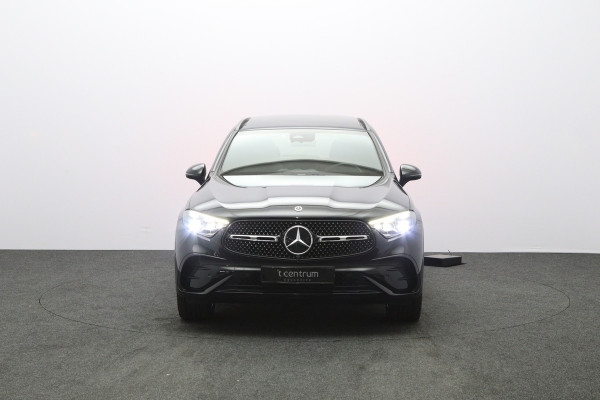 Mercedes-Benz GLC 300e 4MATIC 313 PK AMG Line PHEV, Trekhaak, Panoramadak, Luchtvering, 4-Wielsturing, Head-Up, 360 Camera, Massage