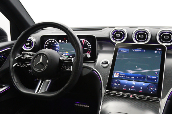 Mercedes-Benz GLC 300e 4MATIC 313 PK AMG Line PHEV, Trekhaak, Panoramadak, Luchtvering, 4-Wielsturing, Head-Up, 360 Camera, Massage