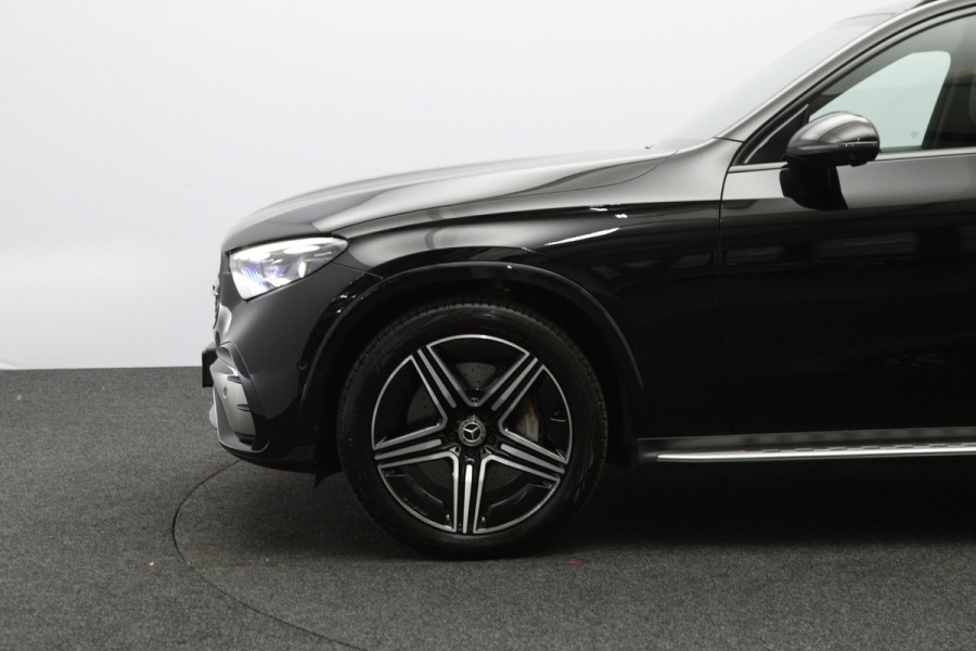 Mercedes-Benz GLC 300e 4MATIC 313 PK AMG Line PHEV, Trekhaak, Panoramadak, Luchtvering, 4-Wielsturing, Head-Up, 360 Camera, Massage