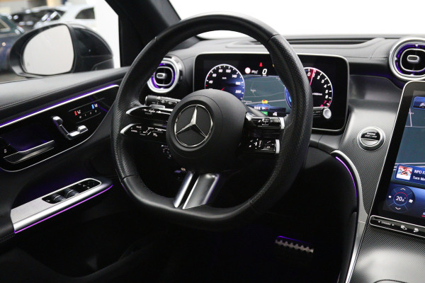 Mercedes-Benz GLC 300e 4MATIC 313 PK AMG Line PHEV, Trekhaak, Panoramadak, Luchtvering, 4-Wielsturing, Head-Up, 360 Camera, Massage
