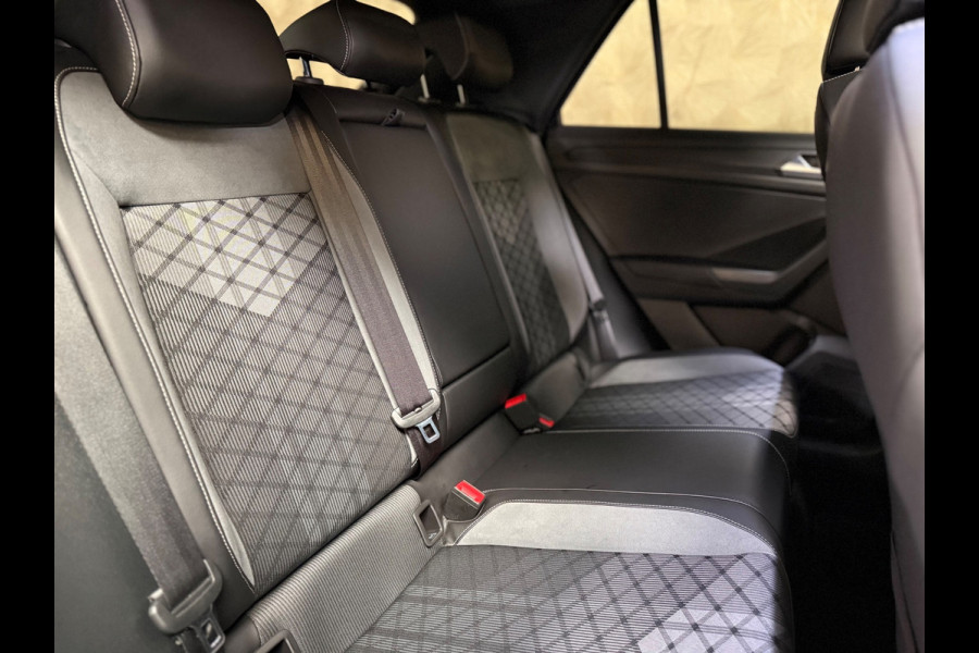 Volkswagen T-Roc 1.5 TSI R-Line Edition Facelift | Led | Camera | Stoelverwarming | Pano