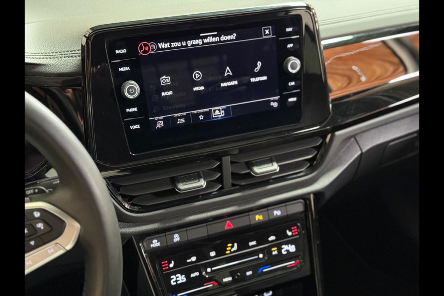 Volkswagen T-Roc 1.5 TSI R-Line Edition Facelift | Led | Camera | Stoelverwarming | Pano