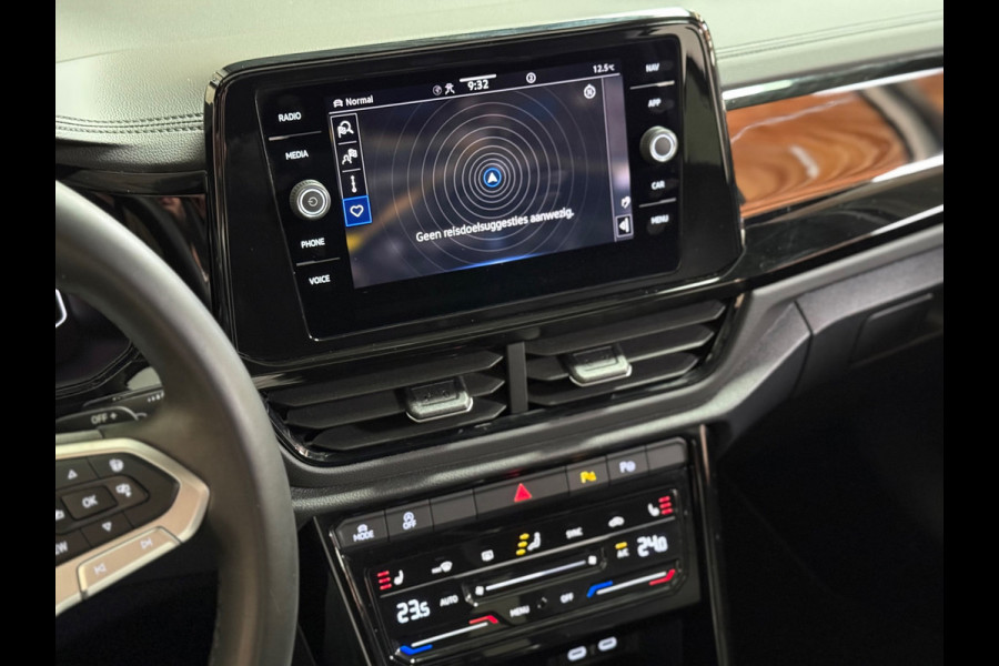 Volkswagen T-Roc 1.5 TSI R-Line Edition Facelift | Led | Camera | Stoelverwarming | Pano