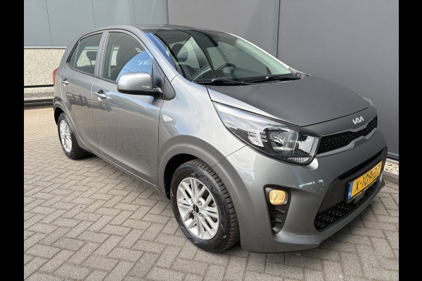 Kia Picanto 1.0 DPi DynamicLine Achteruitrijcamera - Apple carplay - Airco - Cruise control - Licht metalen velgen 14 inch - Bluetooth - Radio - Start/stop systeem - Stuur multifunctioneel - Navigatie