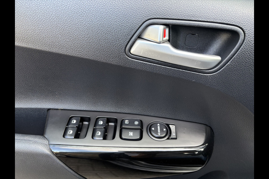 Kia Picanto 1.0 DPi DynamicLine Achteruitrijcamera - Apple carplay - Airco - Cruise control - Licht metalen velgen 14 inch - Bluetooth - Radio - Start/stop systeem - Stuur multifunctioneel - Navigatie