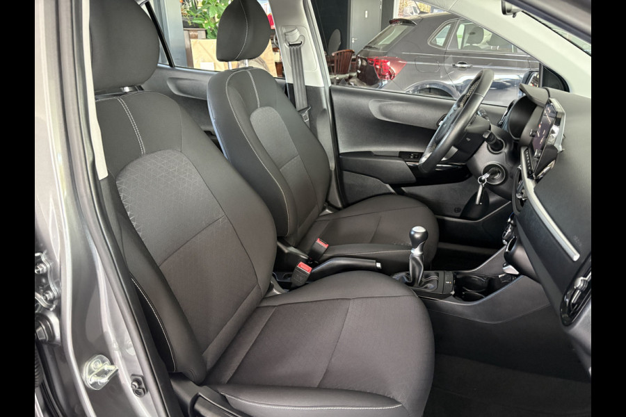 Kia Picanto 1.0 DPi DynamicLine Achteruitrijcamera - Apple carplay - Airco - Cruise control - Licht metalen velgen 14 inch - Bluetooth - Radio - Start/stop systeem - Stuur multifunctioneel - Navigatie