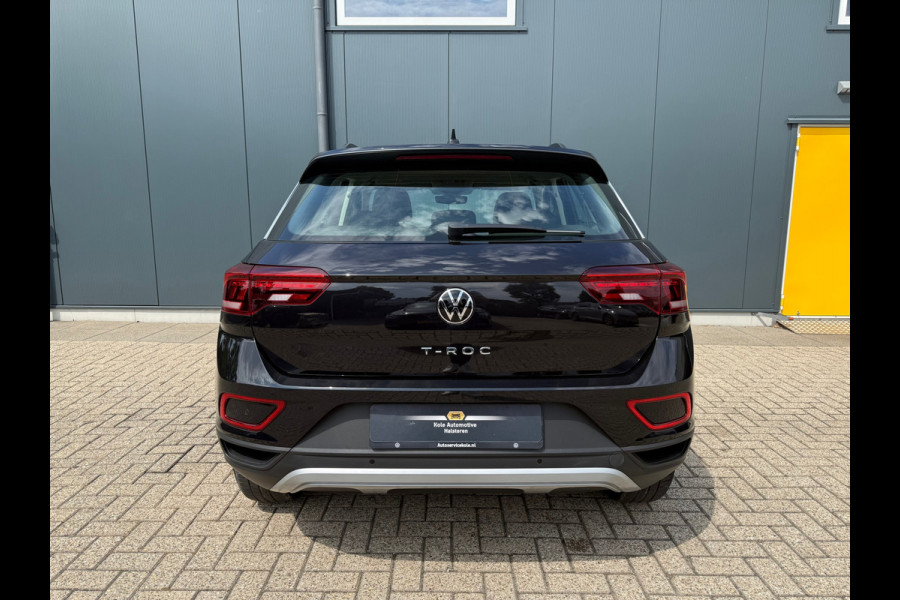 Volkswagen T-Roc 1.0 TSI Life * Carplay * Stoelverwarming * Climate Control * Adaptieve Cruise Control *