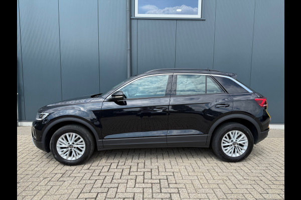Volkswagen T-Roc 1.0 TSI Life * Carplay * Stoelverwarming * Climate Control * Adaptieve Cruise Control *