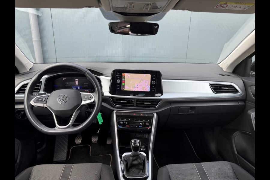 Volkswagen T-Roc 1.0 TSI Life * Carplay * Stoelverwarming * Climate Control * Adaptieve Cruise Control *