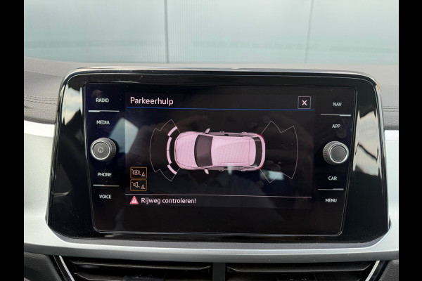Volkswagen T-Roc 1.0 TSI Life * Carplay * Stoelverwarming * Climate Control * Adaptieve Cruise Control *
