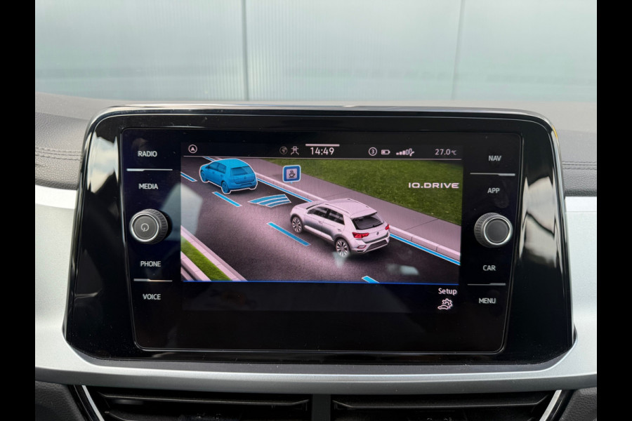 Volkswagen T-Roc 1.0 TSI Life * Carplay * Stoelverwarming * Climate Control * Adaptieve Cruise Control *