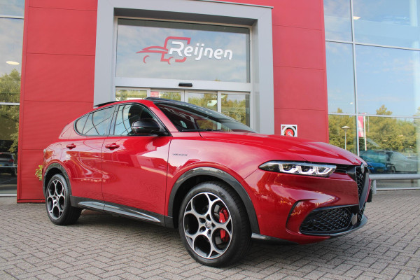 Alfa Romeo Tonale 1.5T 160PK Hybrid Veloce TECHNOLOGY PACK: PARKEERWAARSCHUWING VOOR EN ACHTER/360° CAMERA / AUTONOMOUS DRIVING LEVEL 2: ADAPTIVE CRUISE CONTROL/LANE CENTERING ASSIST/TRAFFIC JAM ASSIST DODEHOEK DETECTIE AUTOMATISCH DIMMENDE BUITENSPIEGELS ELEKTRISCH BEDIENBARE ACHTERKLEP | 19" LICHTMETALEN VELGEN | DRAADLOZE TELEFOONLADER | NAVIGATIE | DRAADLOZE APPLE CARPLAY/ANDROID AUTO | FULL LED MATRIX KOPLAMPEN |