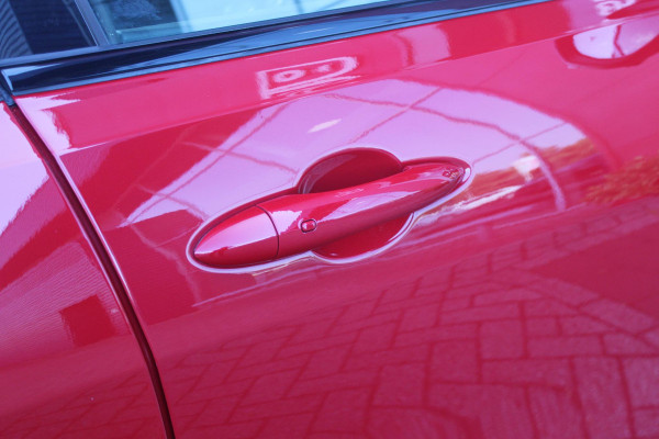 Alfa Romeo Tonale 1.5T 160PK Hybrid Veloce TECHNOLOGY PACK: PARKEERWAARSCHUWING VOOR EN ACHTER/360° CAMERA / AUTONOMOUS DRIVING LEVEL 2: ADAPTIVE CRUISE CONTROL/LANE CENTERING ASSIST/TRAFFIC JAM ASSIST DODEHOEK DETECTIE AUTOMATISCH DIMMENDE BUITENSPIEGELS ELEKTRISCH BEDIENBARE ACHTERKLEP | 19" LICHTMETALEN VELGEN | DRAADLOZE TELEFOONLADER | NAVIGATIE | DRAADLOZE APPLE CARPLAY/ANDROID AUTO | FULL LED MATRIX KOPLAMPEN |