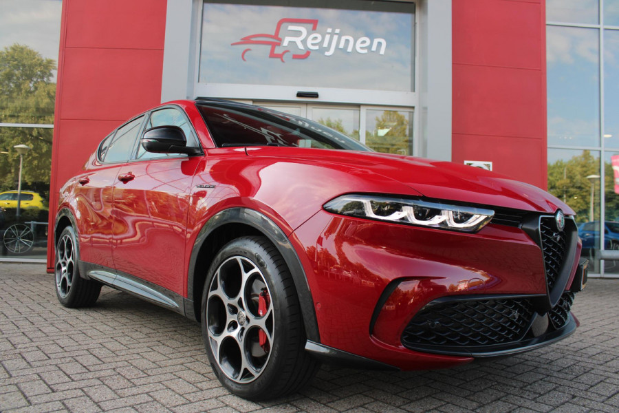 Alfa Romeo Tonale 1.5T 160PK Hybrid Veloce TECHNOLOGY PACK: PARKEERWAARSCHUWING VOOR EN ACHTER/360° CAMERA / AUTONOMOUS DRIVING LEVEL 2: ADAPTIVE CRUISE CONTROL/LANE CENTERING ASSIST/TRAFFIC JAM ASSIST DODEHOEK DETECTIE AUTOMATISCH DIMMENDE BUITENSPIEGELS ELEKTRISCH BEDIENBARE ACHTERKLEP | 19" LICHTMETALEN VELGEN | DRAADLOZE TELEFOONLADER | NAVIGATIE | DRAADLOZE APPLE CARPLAY/ANDROID AUTO | FULL LED MATRIX KOPLAMPEN |