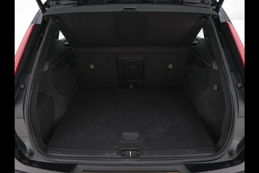 Volvo XC40 1.5 T3 Inscription Aut. *NAVI-FULLMAP | FULL-LED | LEATHER | DIGI-COCKPIT | CAMERA | BLIS | LANE-ASSIST | COMFORTSEATS | ECC | PDC | CRUISE | 19"ALU*