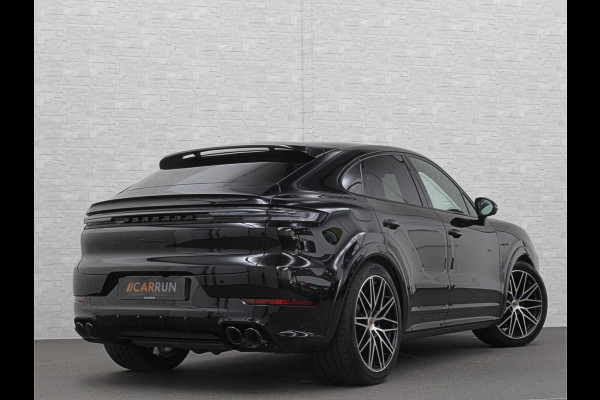 Porsche Cayenne Coupé 3.0 E-Hybrid | Passenger Display | 360 Camera | Sport-Design | ACC | Sport-Chrono | Soft-Close | BOSE | Panorama | Trekhaak 3500kg trekgewicht | 4-Zone Clima | Matrix-LED | Keyless-Entry | Sfeerverlichting | Luchtvering | 22 Inch | Leder Dashboard | Dodehoek | Memory | Carplay |