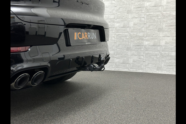 Porsche Cayenne Coupé 3.0 E-Hybrid | Passenger Display | 360 Camera | Sport-Design | ACC | Sport-Chrono | Soft-Close | BOSE | Panorama | Trekhaak 3500kg trekgewicht | 4-Zone Clima | Matrix-LED | Keyless-Entry | Sfeerverlichting | Luchtvering | 22 Inch | Leder Dashboard | Dodehoek | Memory | Carplay |