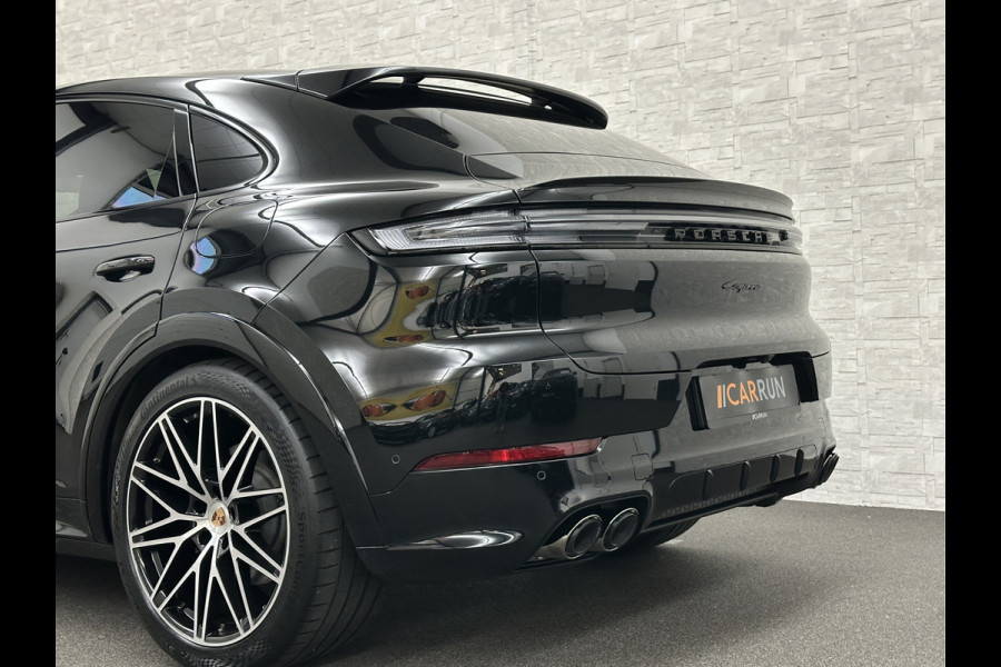 Porsche Cayenne Coupé 3.0 E-Hybrid | Passenger Display | 360 Camera | Sport-Design | ACC | Sport-Chrono | Soft-Close | BOSE | Panorama | Trekhaak 3500kg trekgewicht | 4-Zone Clima | Matrix-LED | Keyless-Entry | Sfeerverlichting | Luchtvering | 22 Inch | Leder Dashboard | Dodehoek | Memory | Carplay |