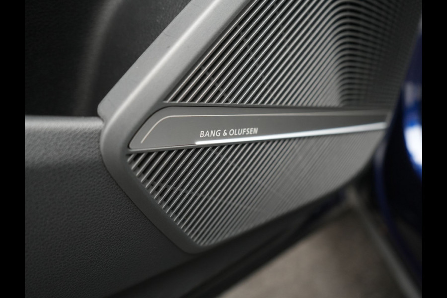 Audi Q5 50 TFSI e Advanced edition PHEV 300pk Dealer O.H. | Panodak | Head Up | Adaptive Cruise | 360 Camera | Bang & Olufsen | Matrix LED | Lederen Comfortstoelen Memory & Verwarmd | Keyless | Apple Carplay | Navigatie | DAB | Plug In Hybrid |