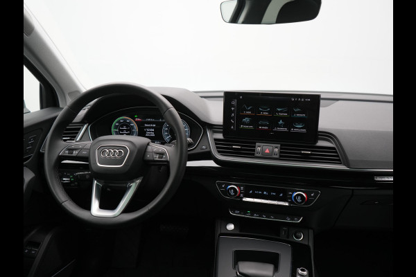 Audi Q5 50 TFSI e Advanced edition PHEV 300pk Dealer O.H. | Panodak | Head Up | Adaptive Cruise | 360 Camera | Bang & Olufsen | Matrix LED | Lederen Comfortstoelen Memory & Verwarmd | Keyless | Apple Carplay | Navigatie | DAB | Plug In Hybrid |