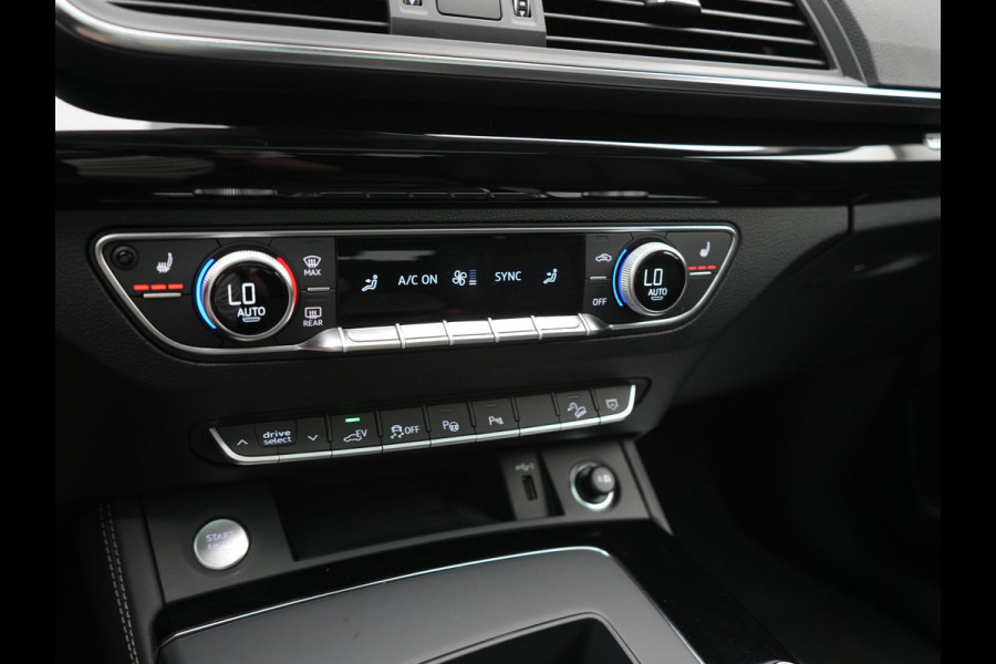 Audi Q5 50 TFSI e Advanced edition PHEV 300pk Dealer O.H. | Panodak | Head Up | Adaptive Cruise | 360 Camera | Bang & Olufsen | Matrix LED | Lederen Comfortstoelen Memory & Verwarmd | Keyless | Apple Carplay | Navigatie | DAB | Plug In Hybrid |