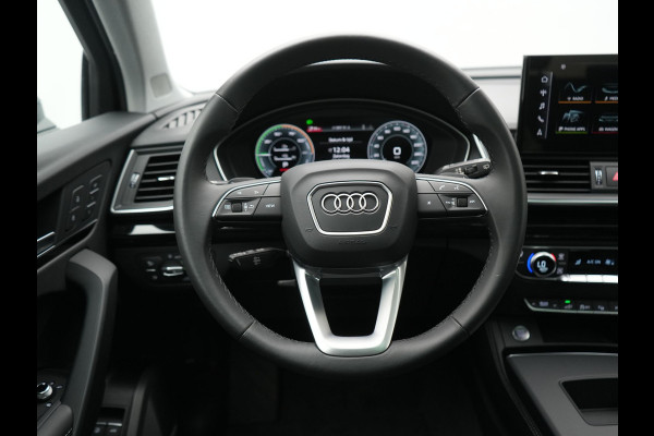 Audi Q5 50 TFSI e Advanced edition PHEV 300pk Dealer O.H. | Panodak | Head Up | Adaptive Cruise | 360 Camera | Bang & Olufsen | Matrix LED | Lederen Comfortstoelen Memory & Verwarmd | Keyless | Apple Carplay | Navigatie | DAB | Plug In Hybrid |