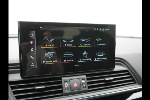 Audi Q5 50 TFSI e Advanced edition PHEV 300pk Dealer O.H. | Panodak | Head Up | Adaptive Cruise | 360 Camera | Bang & Olufsen | Matrix LED | Lederen Comfortstoelen Memory & Verwarmd | Keyless | Apple Carplay | Navigatie | DAB | Plug In Hybrid |
