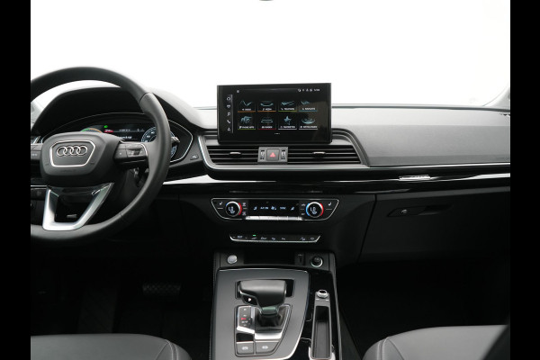 Audi Q5 50 TFSI e Advanced edition PHEV 300pk Dealer O.H. | Panodak | Head Up | Adaptive Cruise | 360 Camera | Bang & Olufsen | Matrix LED | Lederen Comfortstoelen Memory & Verwarmd | Keyless | Apple Carplay | Navigatie | DAB | Plug In Hybrid |