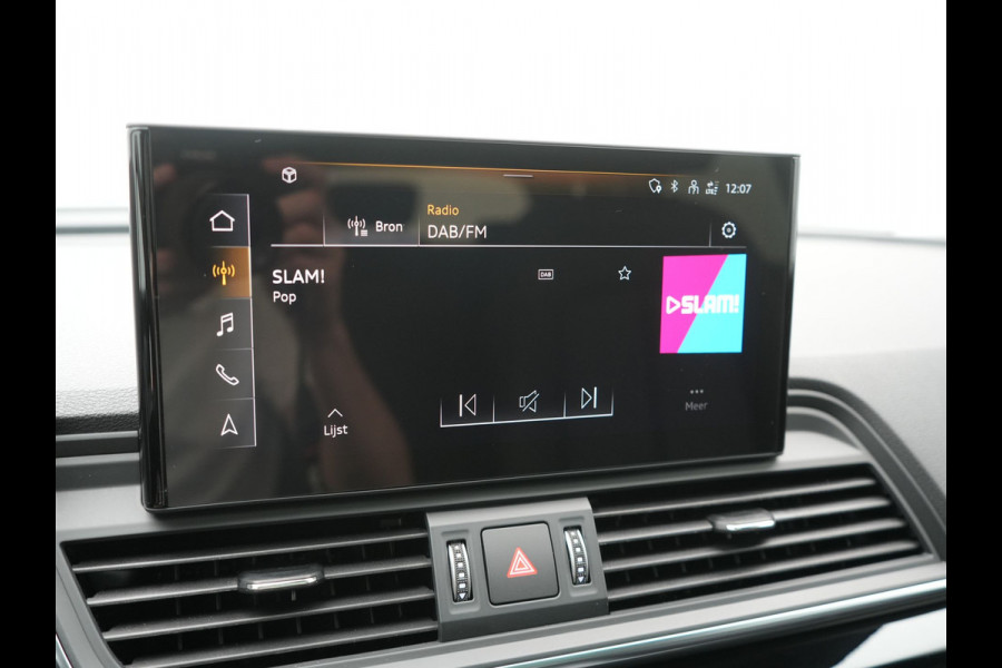 Audi Q5 50 TFSI e Advanced edition PHEV 300pk Dealer O.H. | Panodak | Head Up | Adaptive Cruise | 360 Camera | Bang & Olufsen | Matrix LED | Lederen Comfortstoelen Memory & Verwarmd | Keyless | Apple Carplay | Navigatie | DAB | Plug In Hybrid |