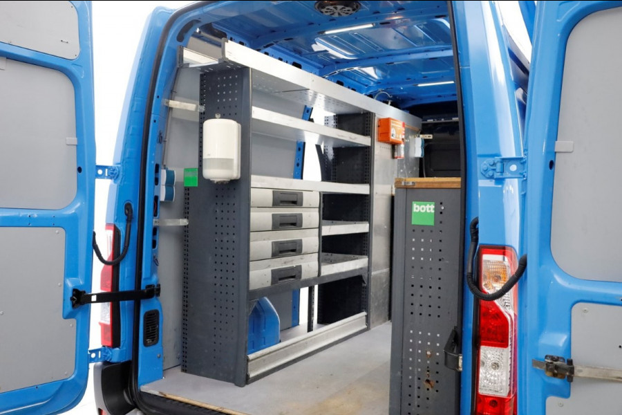 Renault Master T35 2.3 dCi 130pk E6 L2H2 Airco/Inrichting/2x Schuifdeur 10-2019