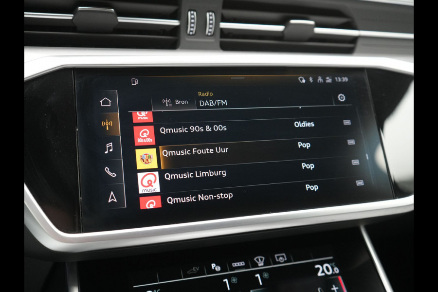 Audi A6 Avant 50 TFSI e Quattro S Line PHEV 300pk Dealer O.H. | Trekhaak Af Fabriek | Adaptive Cruise | Head Up | 360 Camera | Alcantara Sportstoelen Verwarmd | Stuur Verwarmd | Apple Carplay | Navigatie | Virtual | DAB | Plug In Hybrid