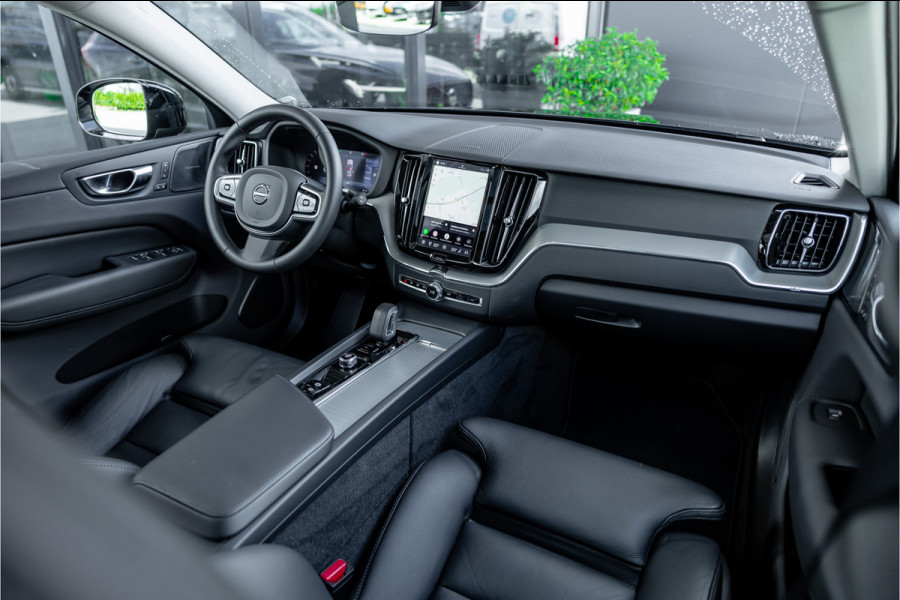 Volvo XC60 2.0 T6 Plug-in hybrid AWD Plus Dark - Panorama | H&K | Memory | 360 Camera