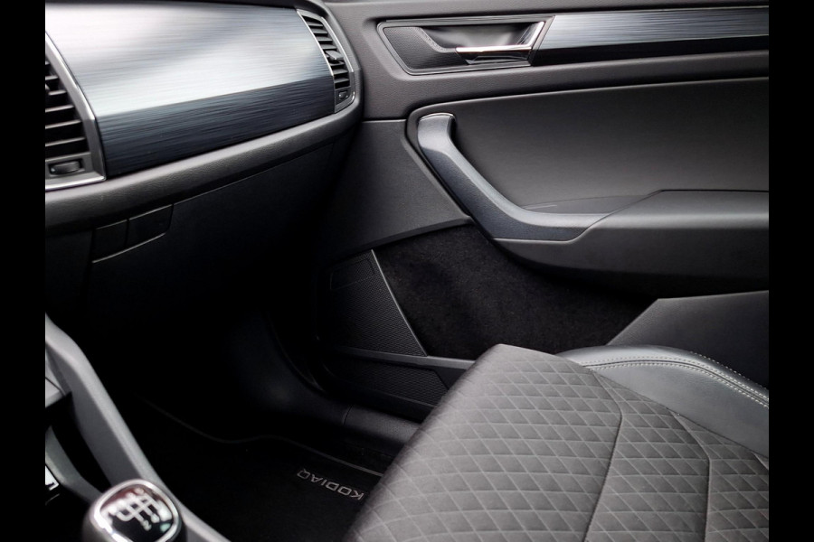 Škoda Kodiaq 1.5 TSI Business Edition | Trekhaak 1800kg | Full LED | Blind Spot | Climate V+A | Camera |