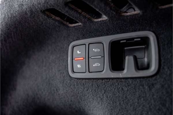 Audi RSQ8 4.0 TFSI quattro - RS Dynamic + | Keramisch | Pano | 23"ABT | Stoelkoeling