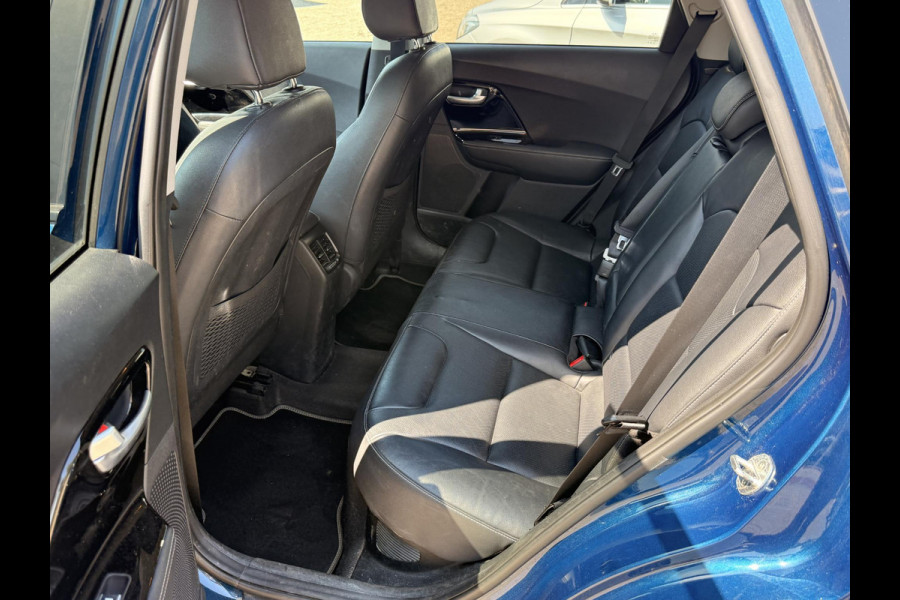 Kia Niro 1.6 GDi Hybrid DynamicPlusLine 141pk | Trekhaak | Lederen Bekleding | Achteruitrijcamera | Adaptieve Cruise