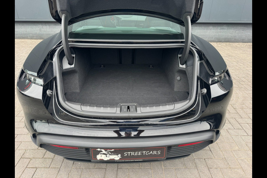 Porsche Taycan 79 kWh /Sportstoelen /Led /Pano /5 pers /BTW