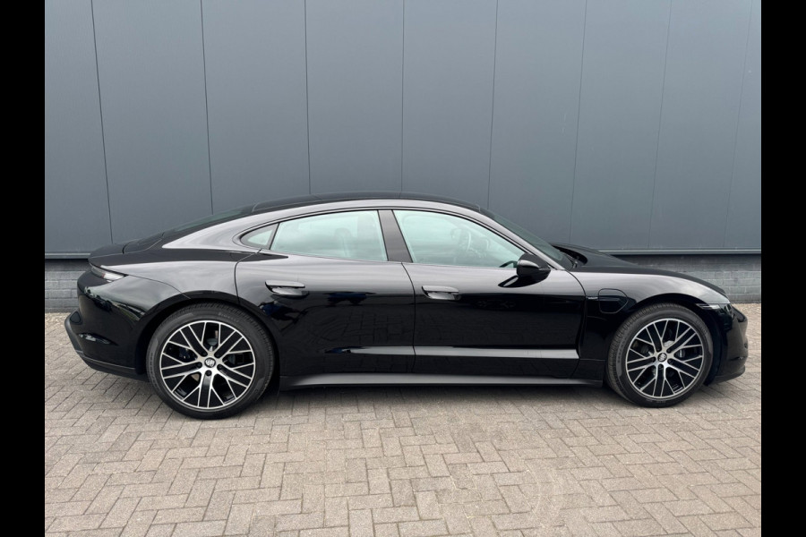 Porsche Taycan 79 kWh /Sportstoelen /Led /Pano /5 pers /BTW