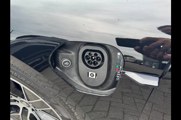 Porsche Taycan 79 kWh /Sportstoelen /Led /Pano /5 pers /BTW
