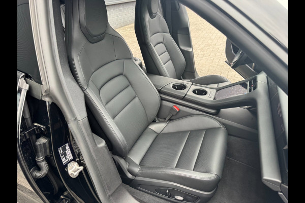 Porsche Taycan 79 kWh /Sportstoelen /Led /Pano /5 pers /BTW