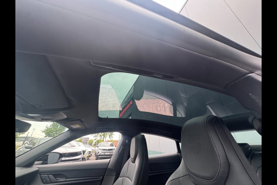 Porsche Taycan 79 kWh /Sportstoelen /Led /Pano /5 pers /BTW