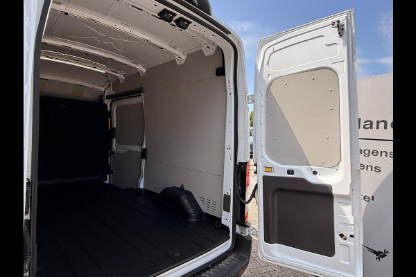 Ford E-Transit 350 L3H3 Trend 68 kWh 230 KM | SOH 99,2% | Navigatie | Adaptieve Cruise Control