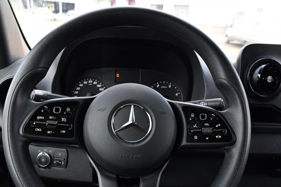Mercedes-Benz Sprinter 316 1.9 CDI L2H2 RWD AMG Black Edition Camera, Cruise, Carplay, Automaat, 170PK, Standkachel, Multimedia, UNIEK!