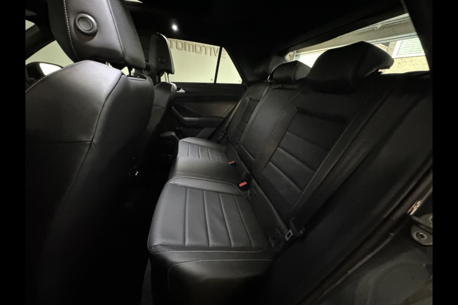 Volkswagen T-Roc 1.5 TSI Life Business Pano|Dodehoek|ACC|Memory|Keyless|Camera