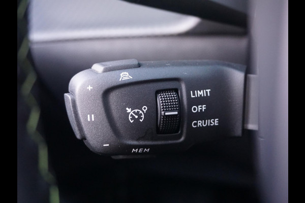 Peugeot 208 1.2 Hybrid 145 e-DCS6 GT 360 Camera