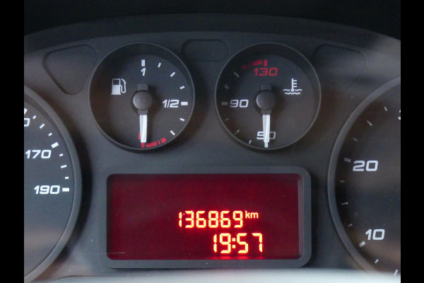 Iveco Daily 35S14V 2.3 410 Meubelbak Laadklep Zijdeur Luchtvering Camera/Airco