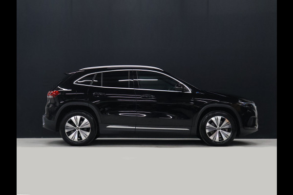 Mercedes-Benz EQA 250 Business Solution Luxury 67 kWh [ADAPTIVE CRUISE, STOELVERWARMING, CAMERA, SFEERVERLICHTING, PDC V + A, CLIMATE, NAVIGATIE, DIGITAL DASH, ELEKTRISCHE ACHTERKLEP, KEYLESS START, DODEHOEKASSISTENT, LED]